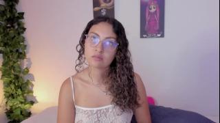 Marcy (straight hair) Dulce (curly hair)'s Live Cam