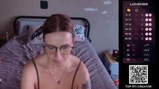 2! Seraphina - If I'm offline its either due to my female bits or I took the day off (be sure to check socials)'s Live Cam