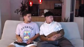 Hot yng Twinks's Live Cam