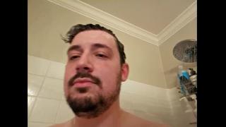 Shower Time's Live Cam